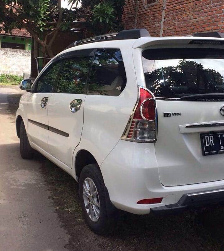 Rental mobil avanza di lombok