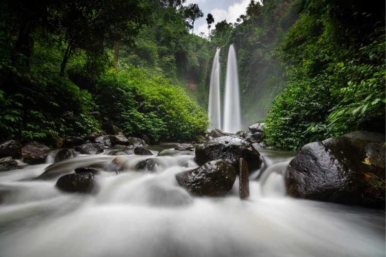 Air Terjun Tersembunyi di Lombok