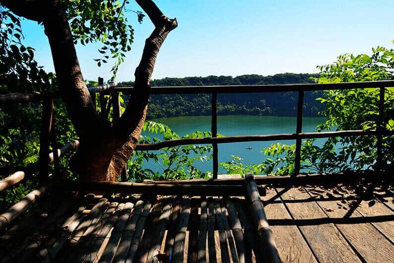 Danau Asmara Larantuka