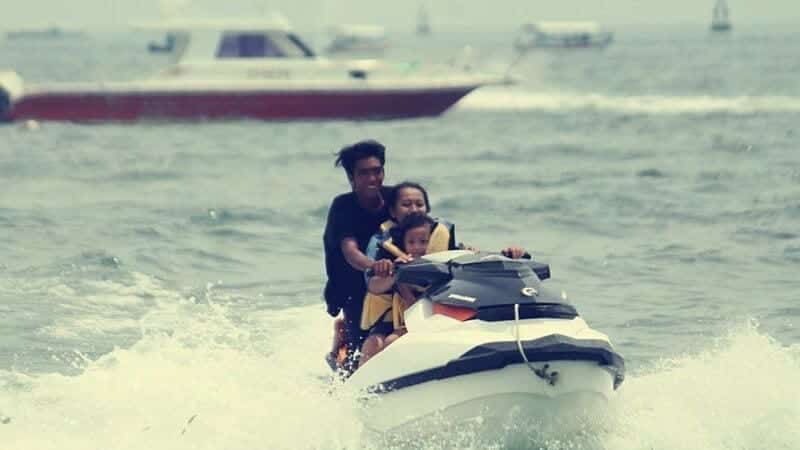 Aktifitas Wisata Anak Di Bali Jet_Ski_Tanjung