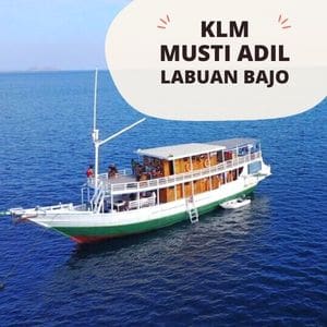 Kapal Musti Adil bajo