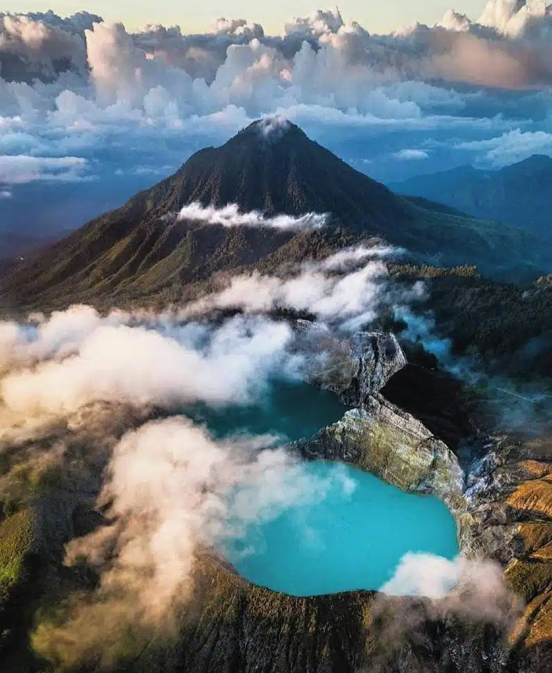 Kelimutu Sewa Mobil di Ende
