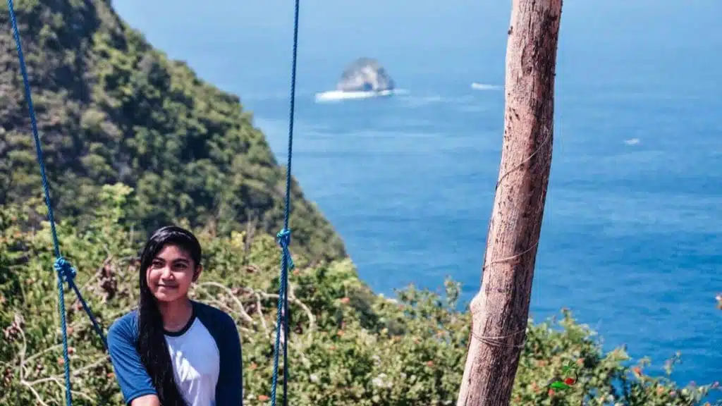 Kelingking Swing