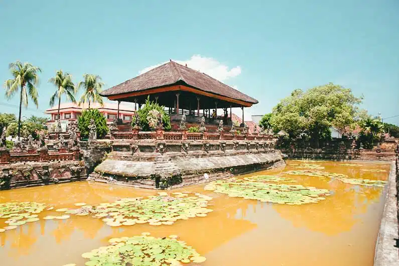 Klungkung Palace Legenda Dan Sejarah Nusa Penida