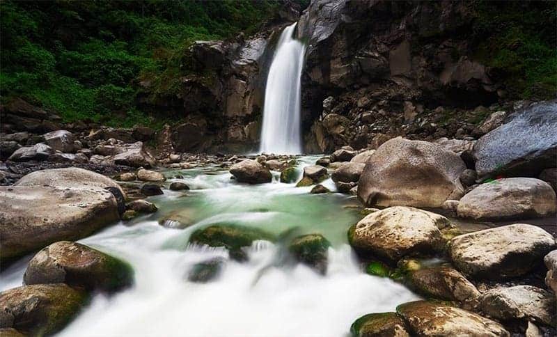 Mangku-Sakti-Air-Terjun