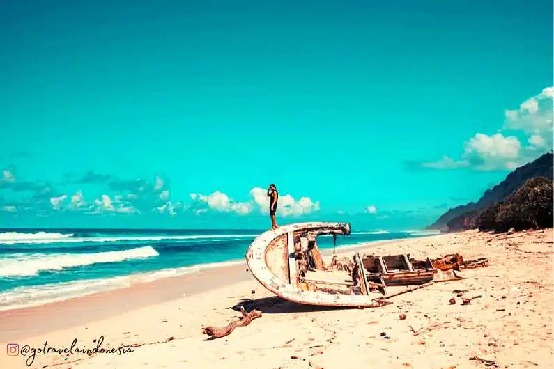 Pantai Nyang Nyang