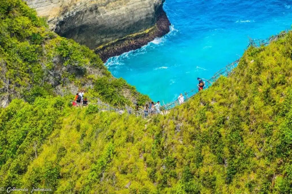 Pundak bukit Kelingking Beach