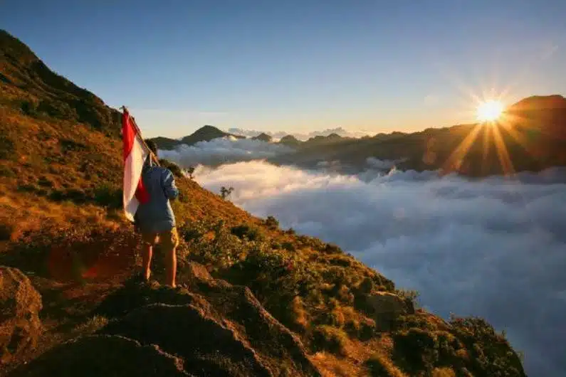 Rinjani buka kembali