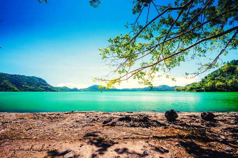 Sano Nggoang Lake