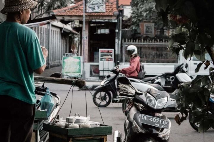Scooter Rental Denpasar &ndash; Couple customer Best Motorbike Hire in Bali City Center