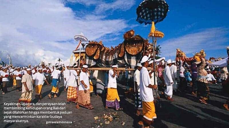 Upacara Ke Agama-an Hindu Bali