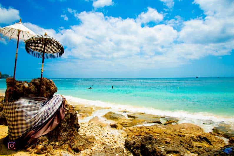 Wisata Pantai Bingin Pecatu Bali