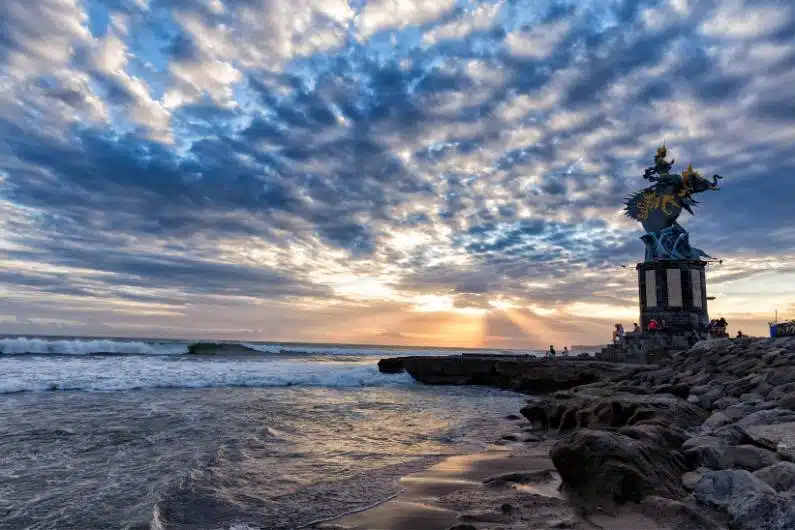 Wisata Pantai Canggu Bali
