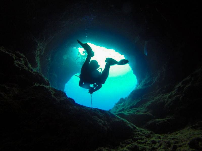 cave diving di gua hukurila