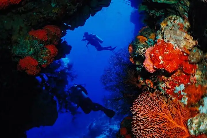 cave diving terbaik indonesia
