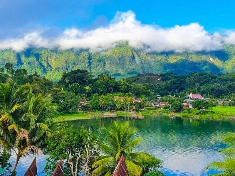 desa wisata tuktuk siadong
