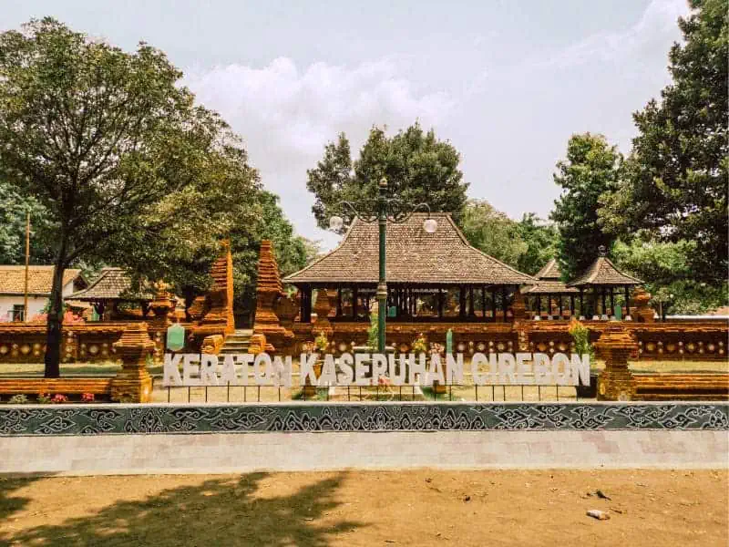keraton kasepuhan 