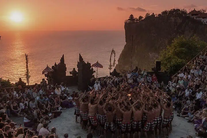 list nonton kecak di bali