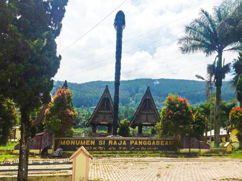 monumen si raja panggabean 