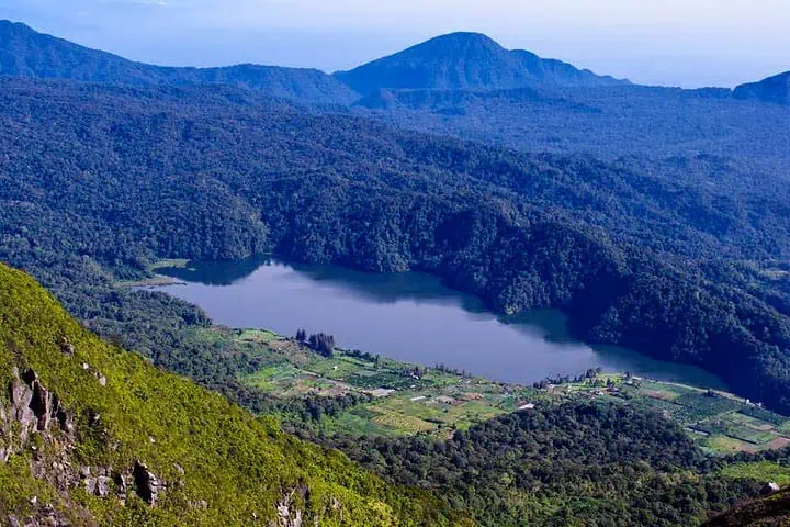 objek wisata di berastagi