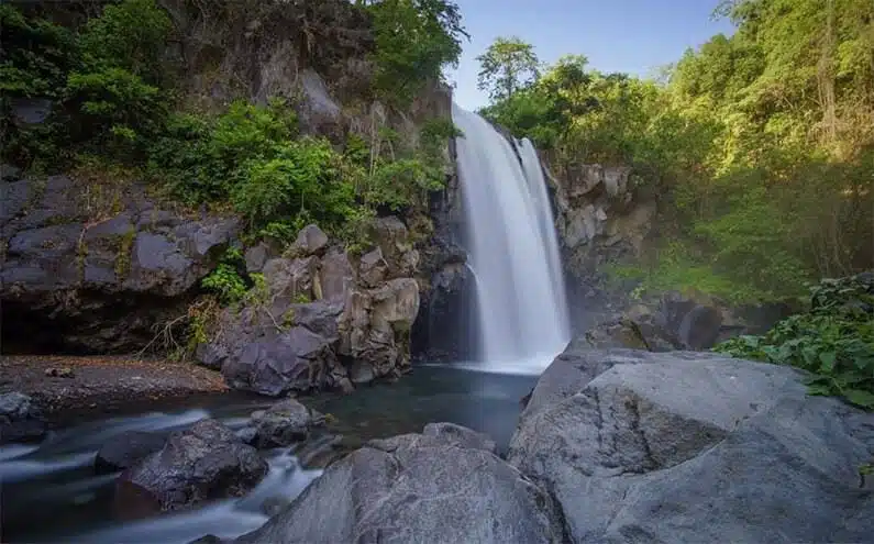 oi-marai-waterfall