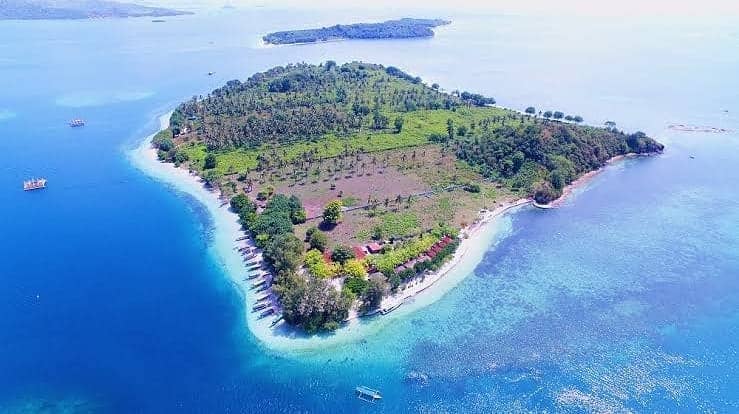 The charm of Gili Sudak | The Sensation of Vacationing on a Private Island