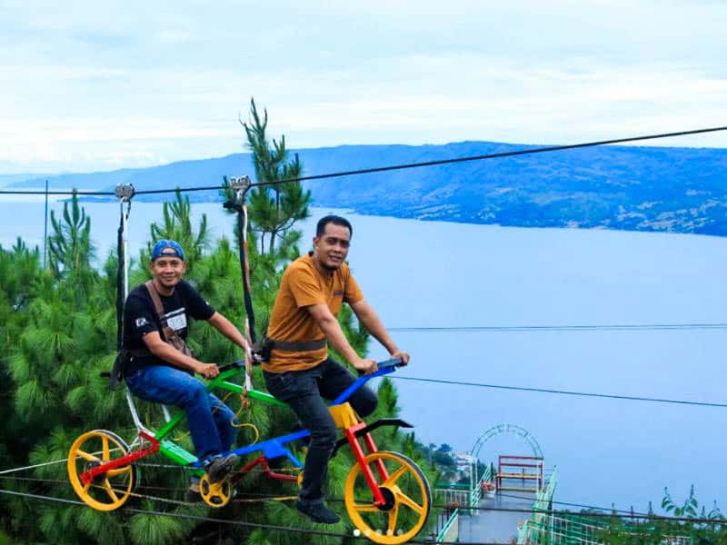 spot foto instagramable bukit indah simarjarunjung