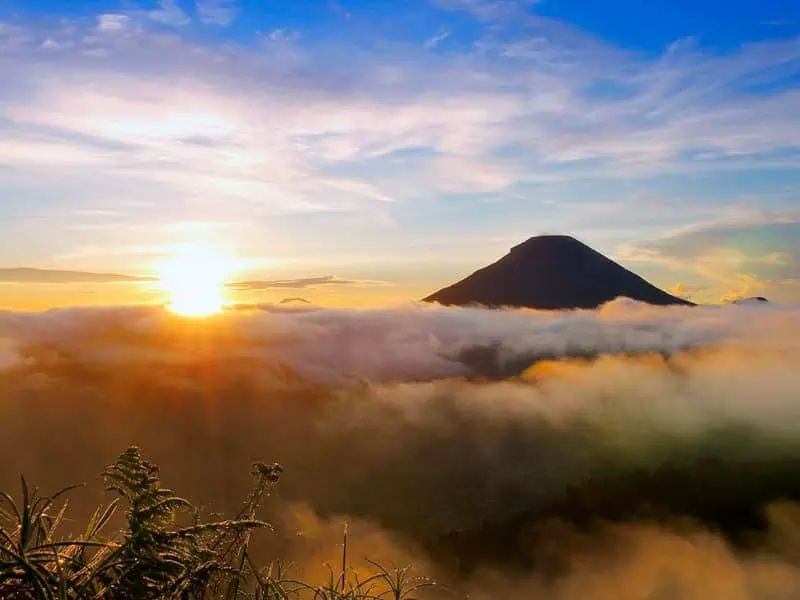 spot sunset terbaik dieng
