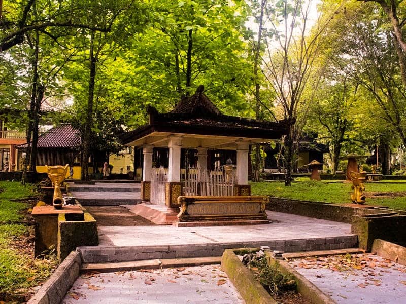 tempat wisata bersejarah palembang