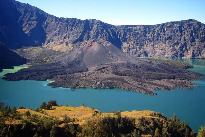wisata danau terindah indonesia