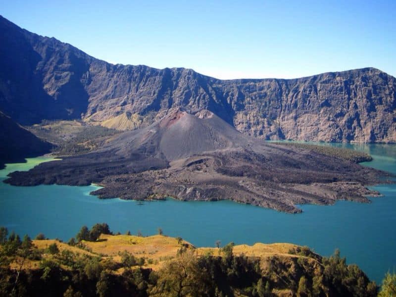 wisata danau terindah indonesia