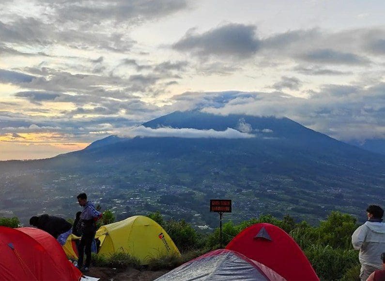 Magelang andong mountain tour